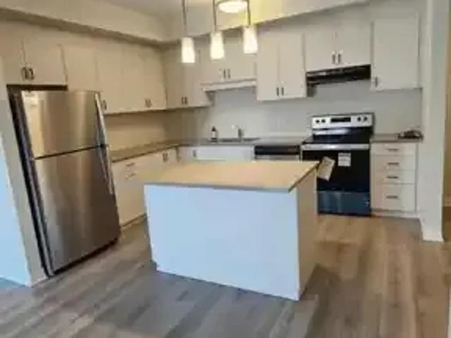 2 Bedroom Townhouse Cambridge ON 105581175