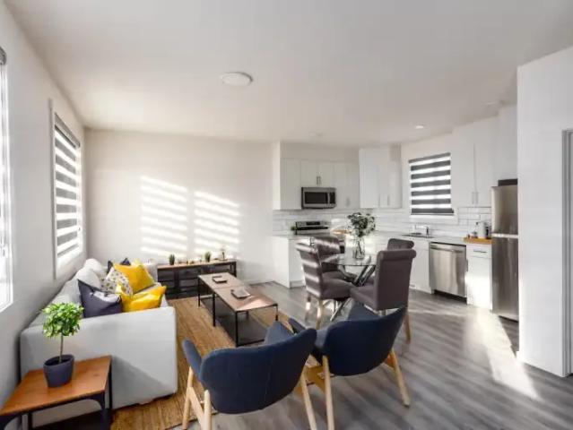 2 Bedroom Townhouse Edmonton AB LS99459826