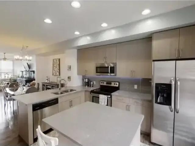2 Bedroom Townhouse Edmonton AB LS99504112
