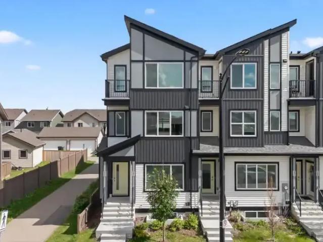 2 Bedroom Townhouse Edmonton AB 100487619