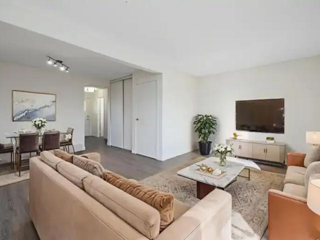 2 Bedroom Townhouse Edmonton AB 102845091
