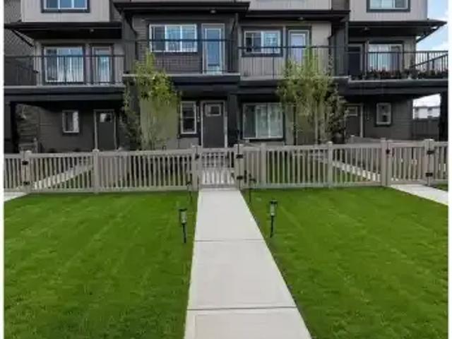 2 Bedroom Townhouse Edmonton AB 103569172