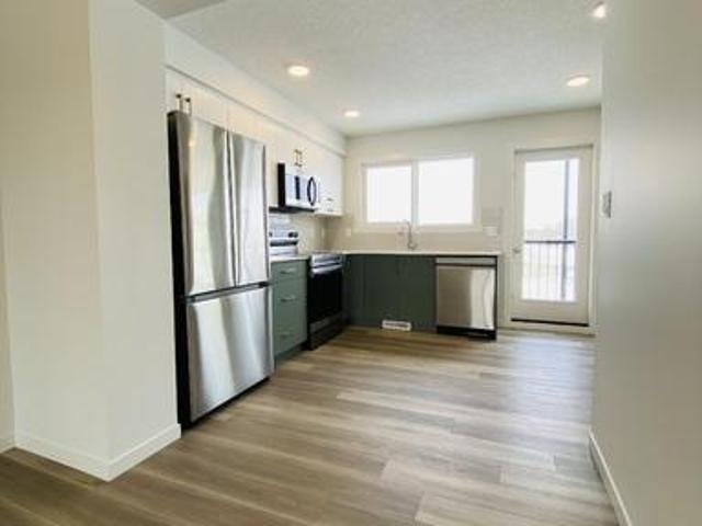 2 Bedroom Townhouse Edmonton AB 103958254