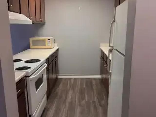 2 Bedroom Townhouse Edmonton AB 104471229