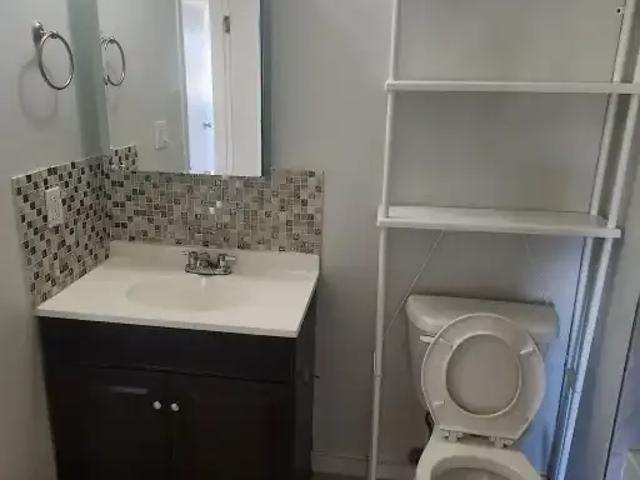 2 Bedroom Townhouse Edmonton AB 104972566
