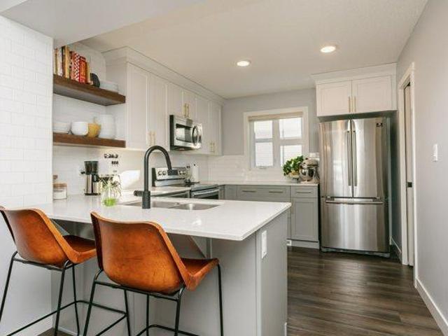 2 Bedroom Townhouse Edmonton AB 99459969
