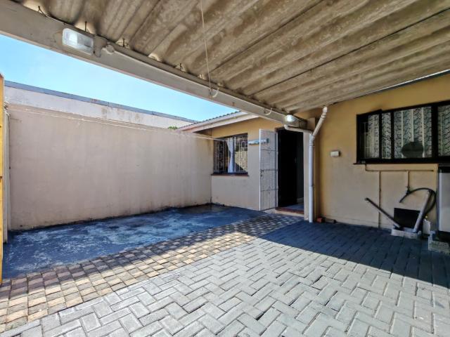 2 Bedroom Townhouse For Sale in Musgrave
