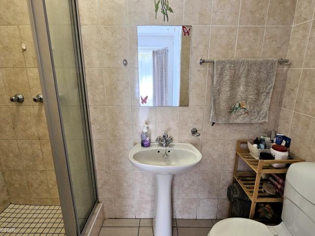 2 Bedroom Townhouse For Sale in Margate