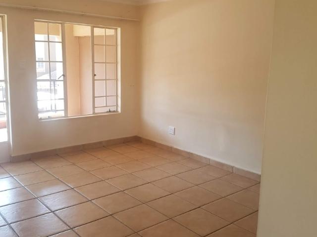 2 Bedroom Townhouse For Sale in Meredale