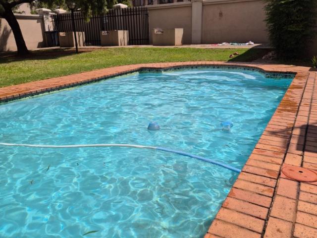 2 Bedroom Townhouse For Sale in Meyersdal