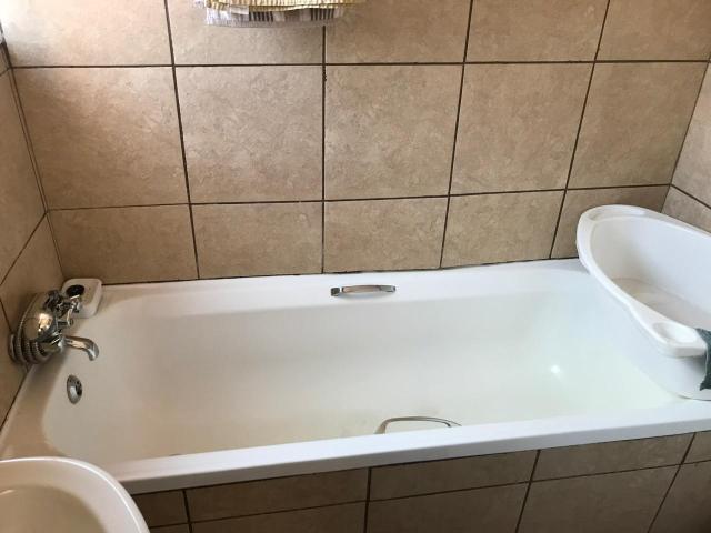 2 Bedroom Townhouse For Sale in Middelburg Central