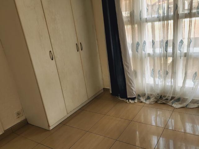 2 Bedroom Townhouse For Sale in Mondeor