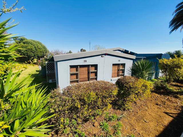 2 Bedroom Townhouse For Sale in Naturena