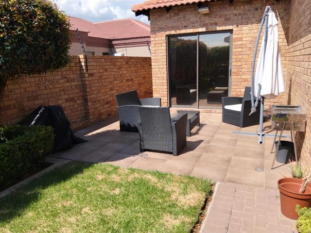 2 Bedroom Townhouse For Sale in Naudeville