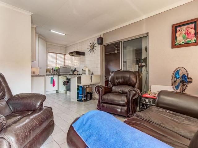 2 Bedroom Townhouse For Sale in Norkem Park