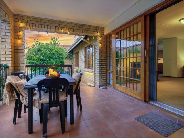 2 Bedroom Townhouse For Sale in North Riding
