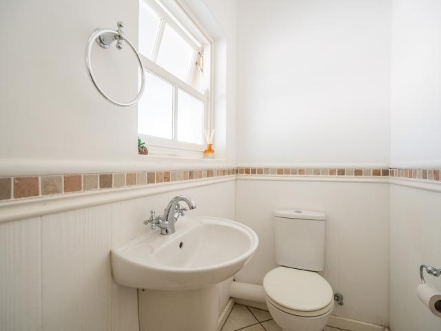 2 Bedroom Townhouse For Sale in Oatlands North