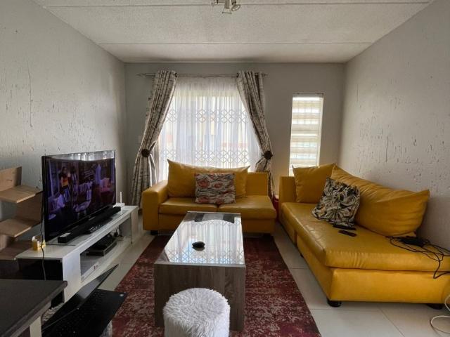 2 Bedroom Townhouse For Sale in Ormonde