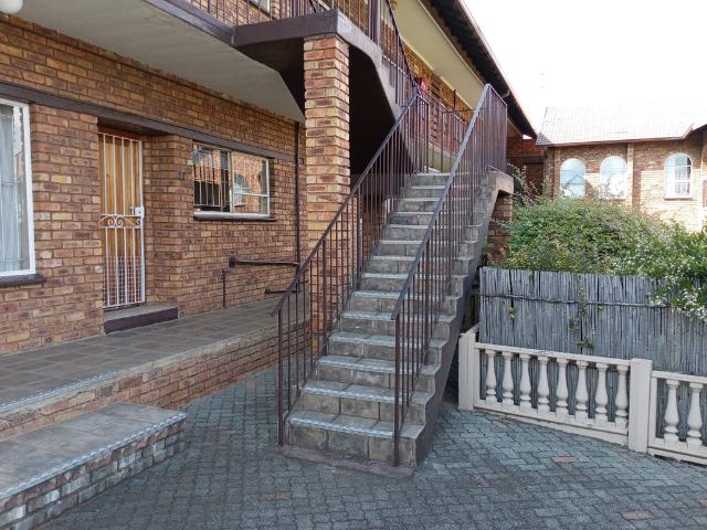 2 Bedroom Townhouse For Sale in Albemarle