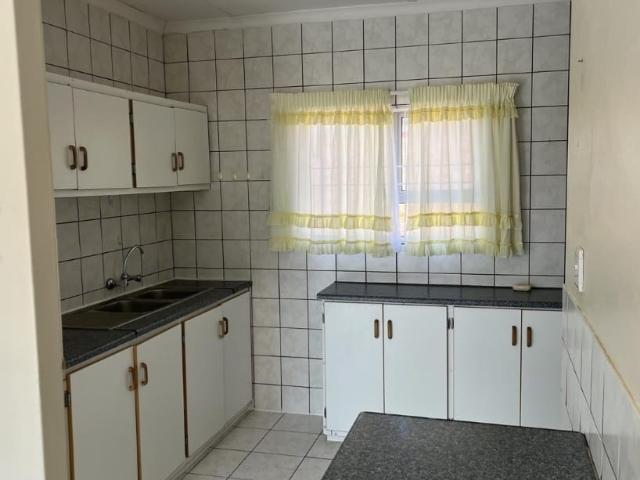 2 Bedroom Townhouse For Sale in Aliwal North