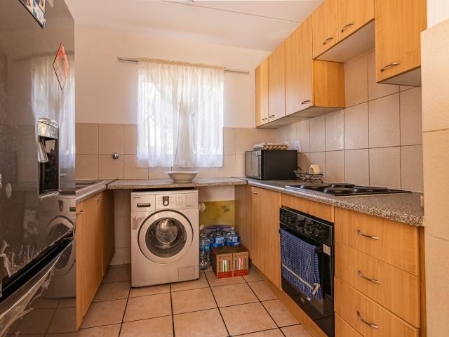 2 Bedroom Townhouse For Sale in Allen's Nek