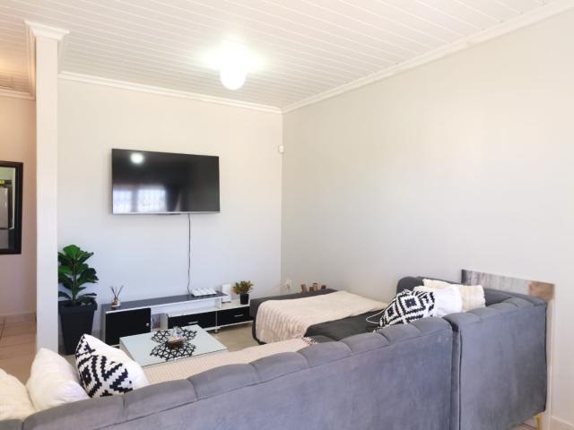 2 Bedroom Townhouse For Sale in Amalinda