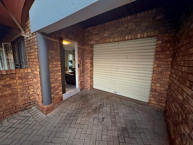 2 Bedroom Townhouse For Sale in Amberfield Heights