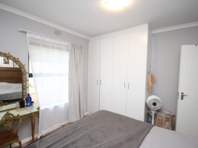 2 Bedroom Townhouse For Sale in Buh Rein Estate