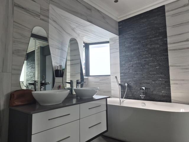 2 Bedroom Townhouse For Sale in Bassonia