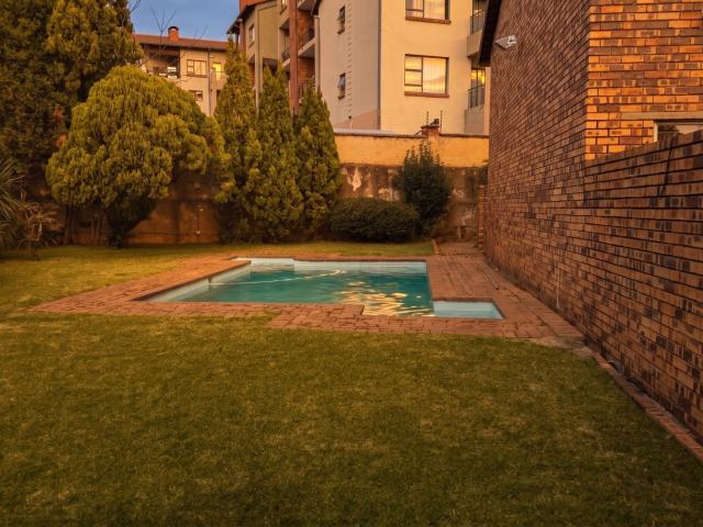 2 Bedroom Townhouse For Sale in Blackheath