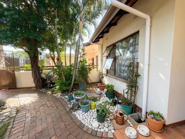 2 Bedroom Townhouse For Sale in Bluff