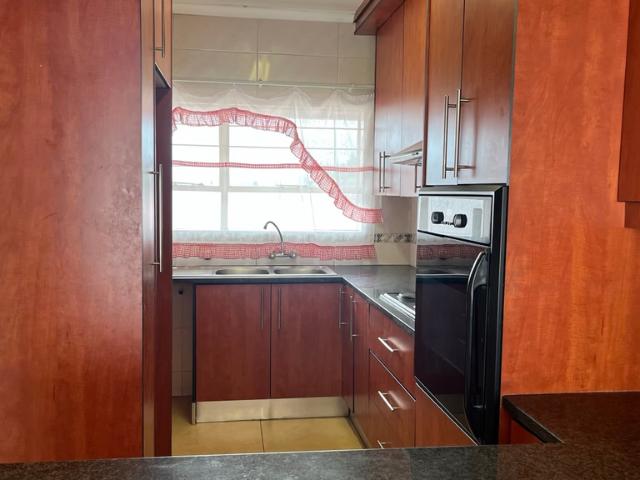2 Bedroom Townhouse For Sale in Brackendowns