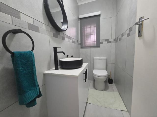 2 Bedroom Townhouse For Sale in Brackenhurst