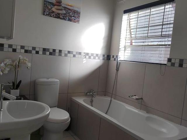 2 Bedroom Townhouse For Sale in Brits