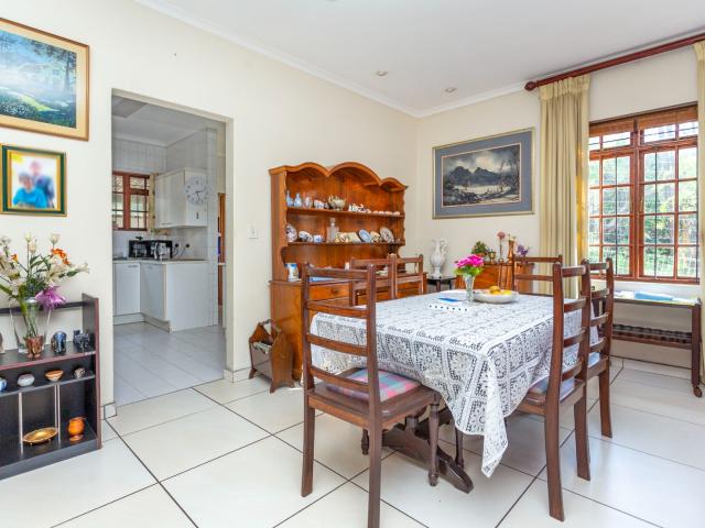 2 Bedroom Townhouse For Sale in Bromhof