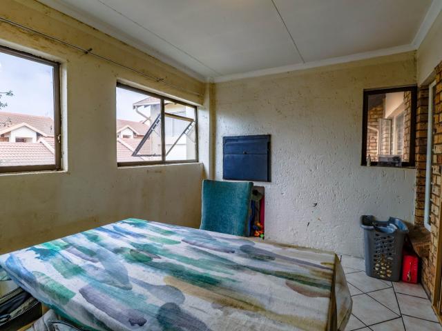 2 Bedroom Townhouse For Sale in Celtisdal