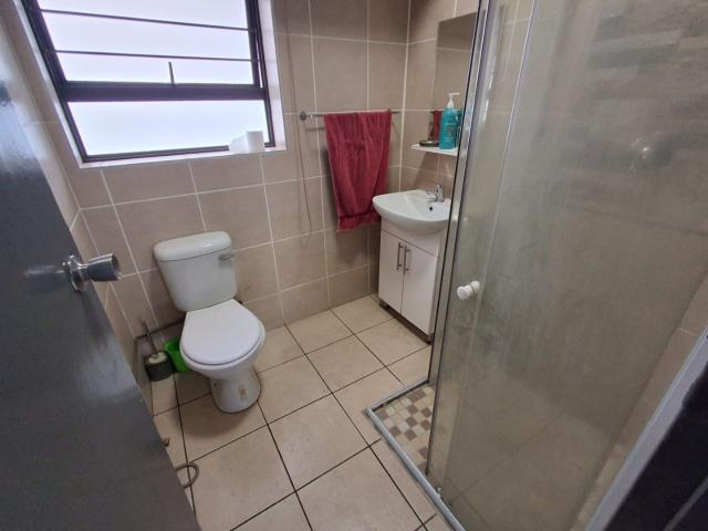 2 Bedroom Townhouse For Sale in Crown Gardens