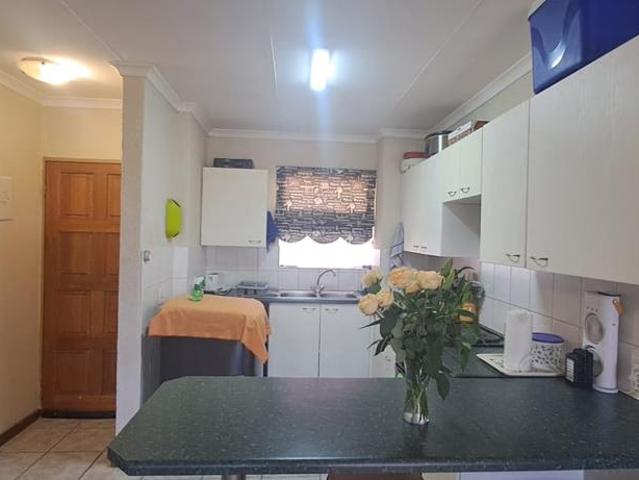 2 Bedroom Townhouse For Sale in Elandspark