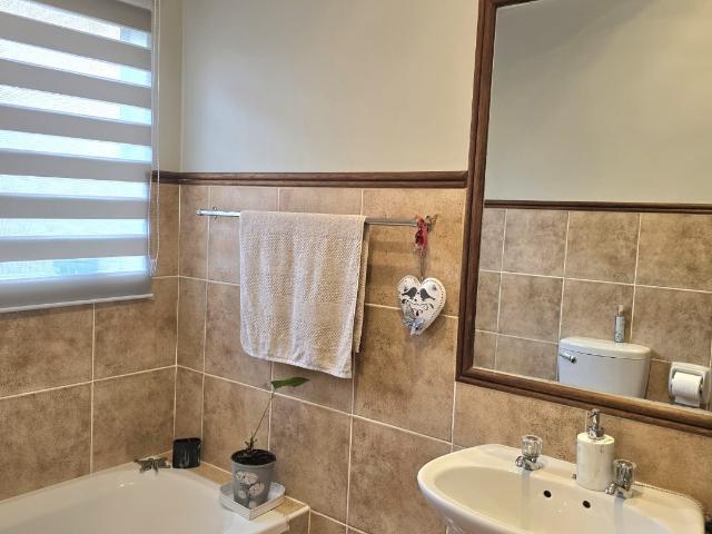 2 Bedroom Townhouse For Sale in Equestria
