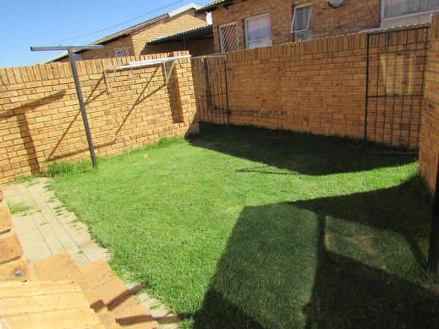 2 Bedroom Townhouse For Sale in Finsbury