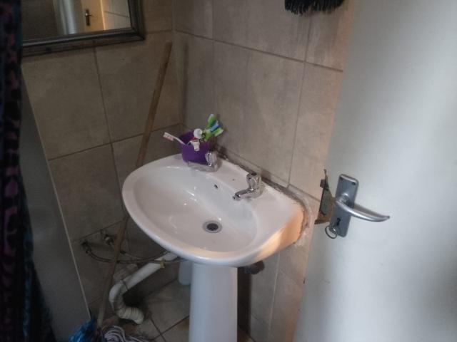 2 Bedroom Townhouse For Sale in Germiston Central