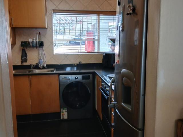 2 Bedroom Townhouse For Sale in Glenvista