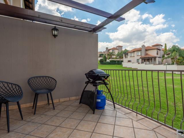 2 Bedroom Townhouse For Sale in Glenvista