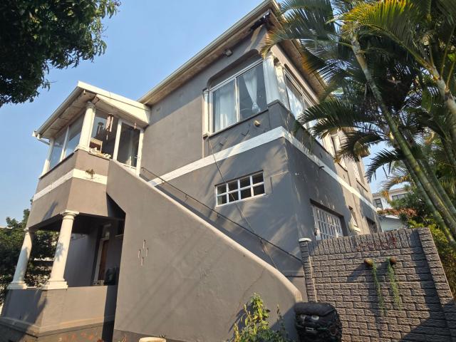 2 Bedroom Townhouse For Sale in Glenwood