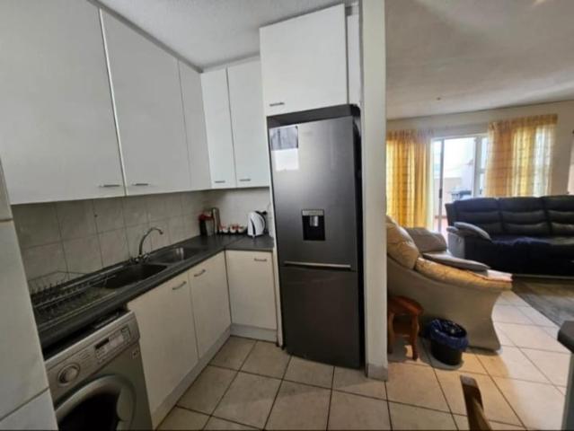 2 Bedroom Townhouse For Sale in Glenanda