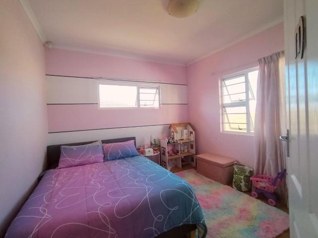 2 Bedroom Townhouse For Sale in Gonubie