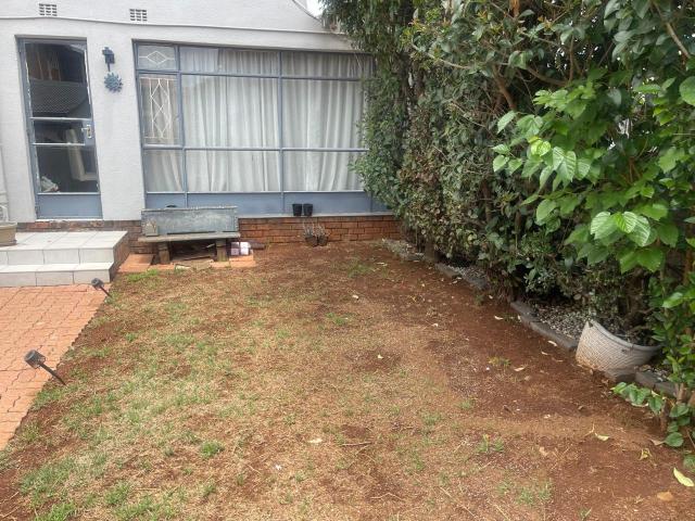 2 Bedroom Townhouse For Sale in Haddon