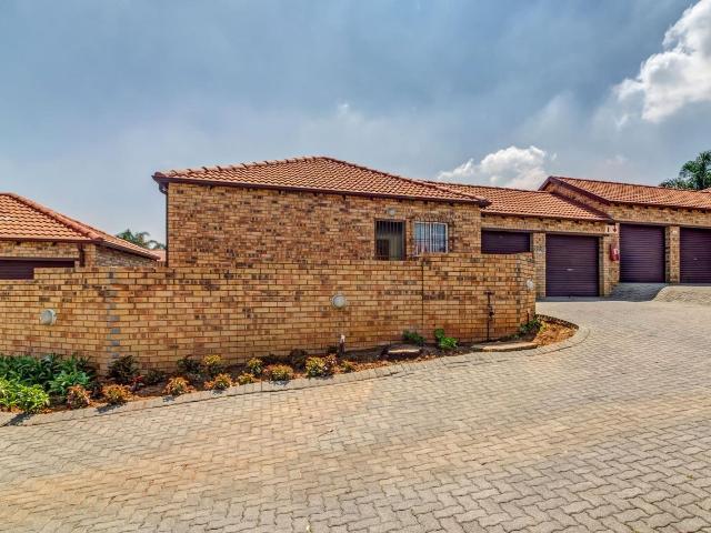 2 Bedroom Townhouse Sold in Honeydew Ridge