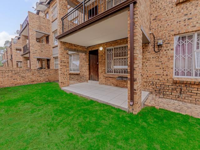 2 Bedroom Townhouse For Sale in Honeypark