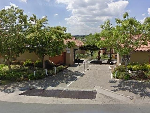 2 Bedroom Townhouse For Sale in Illiondale
